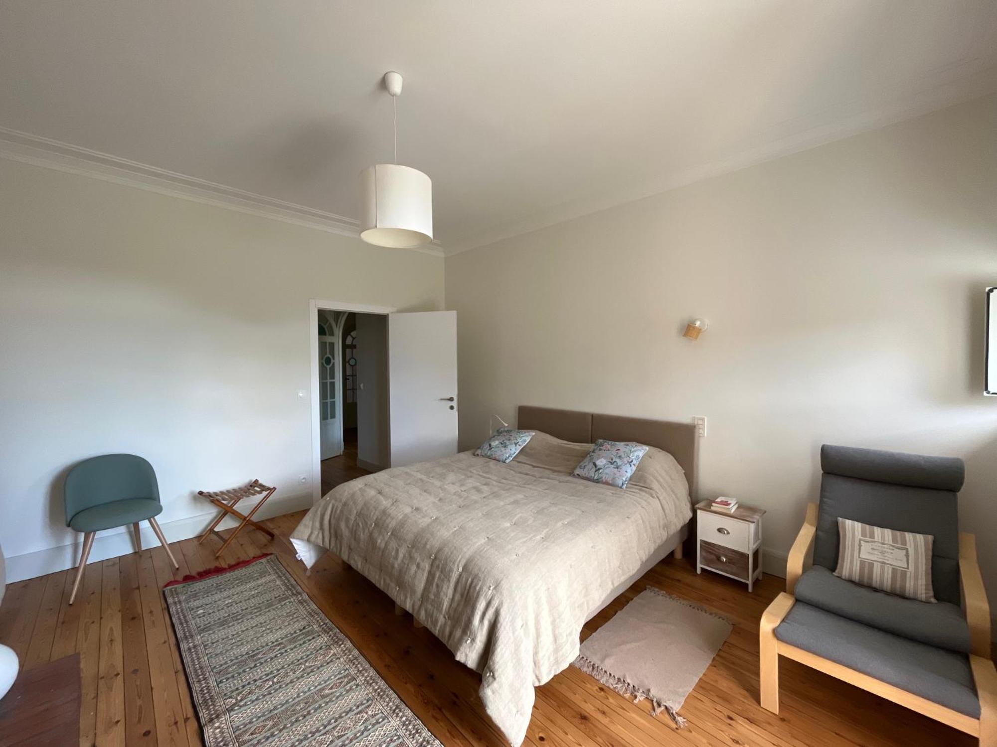 Le Lotus Blanc Bed & Breakfast แซงต์-ฟัว-ลา-กรองด์ ภายนอก รูปภาพ